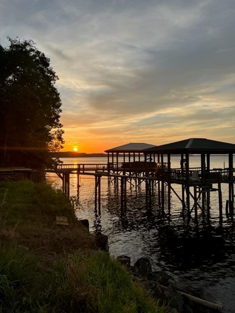 160 Somerset, Milam, TX 75959 - view of dock featuring a water view