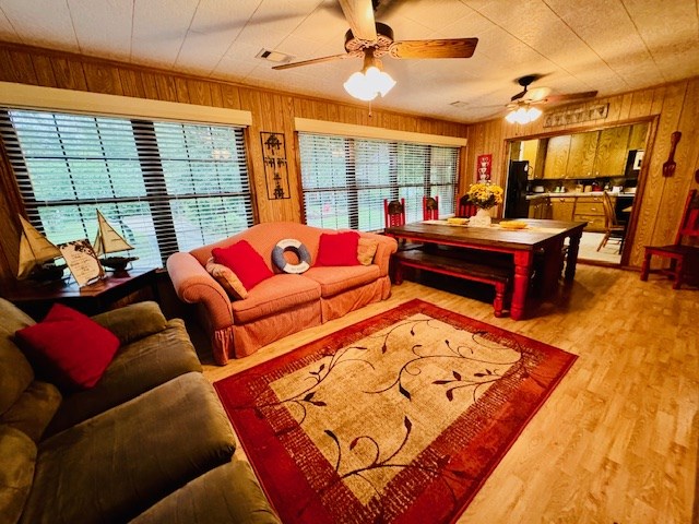 444 Lakewood Dr, Jasper, TX 75951 - photo 3