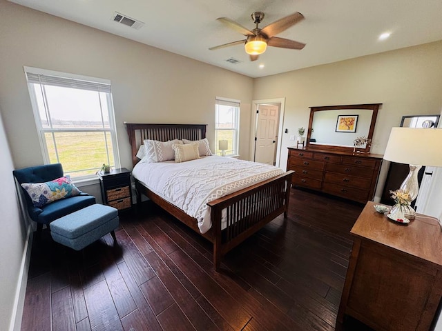 304 Lcr 485, Mexia, TX 76667 - bedroom featuring a ceiling fan, visible vents, recessed lighting, and dark wood-style floors