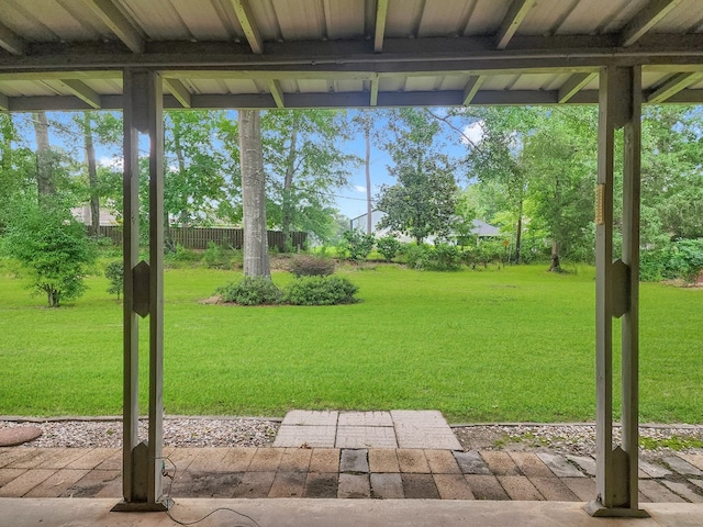 906 Richardson Dr, Jasper, TX 75951 - view of yard with a patio