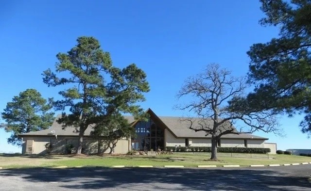 Listing photo 2 for 105 Westwood Dr, Trinity TX 75862