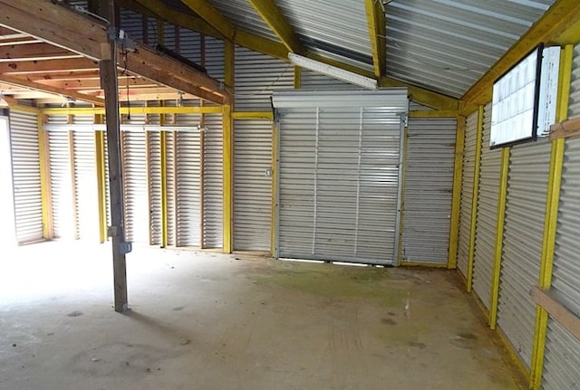 330 Bostwick St, Nacogdoches, TX 75965 - view of garage