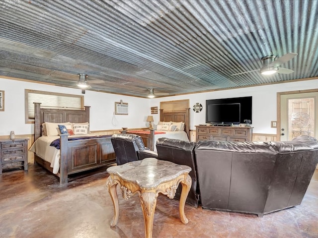 interior space with concrete floors, a wall unit AC, and ceiling fan