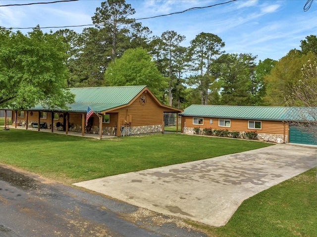 view of front of home with a front yard