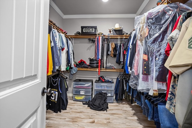 2607 Old Union Rd, Lufkin, TX 75904 - spacious closet featuring wood finished floors