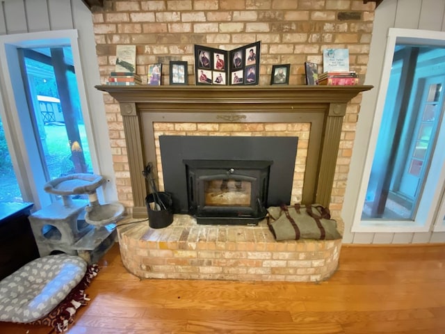 room details featuring hardwood / wood-style floors