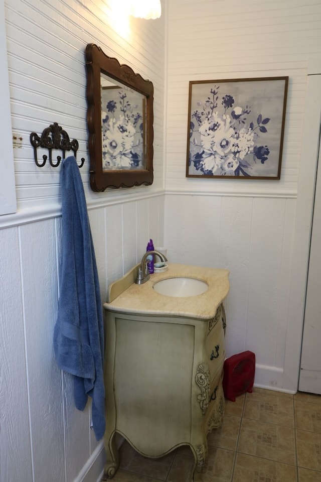 bathroom featuring vanity