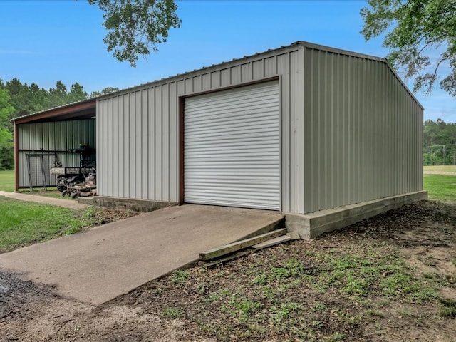 3274 Cc Rd, Diboll, TX 75941 - view of outbuilding with an outbuilding and driveway