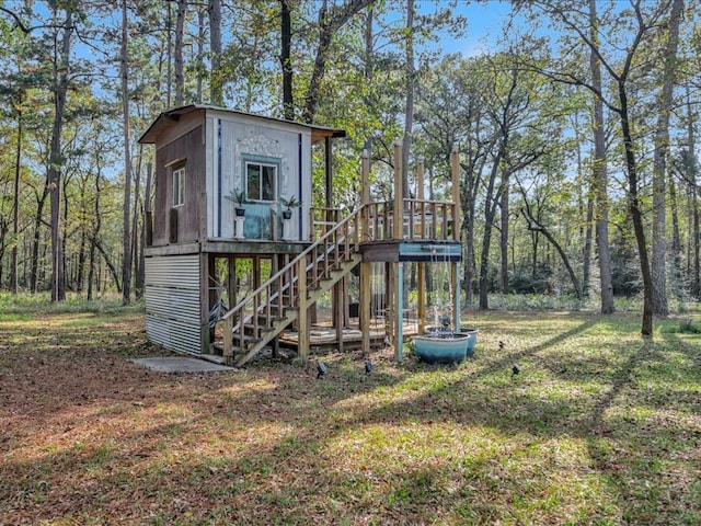 view of outdoor structure featuring an outdoor structure