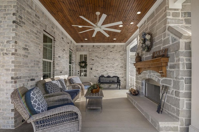 view of patio featuring an outdoor hangout area and a ceiling fan