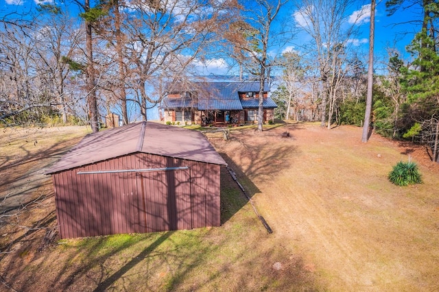 view of outdoor structure with an outdoor structure