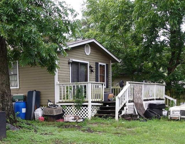 118 Jones St, Lufkin, TX 75901 - view of front of home featuring a deck