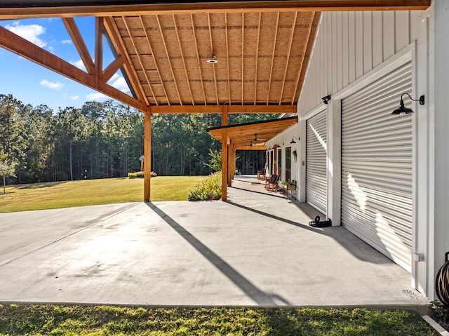 view of patio with ceiling fan