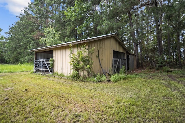 view of outdoor structure