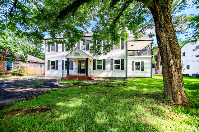 508 Jefferson Ave, Lufkin, TX 74904 - colonial home with a balcony and central AC