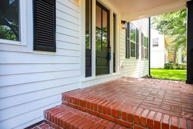 508 Jefferson Ave, Lufkin, TX 74904 - view of porch