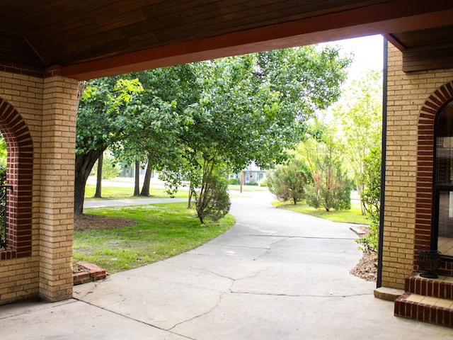 476 Jefferson Ave, Lufkin, TX 75904 - view of patio / terrace