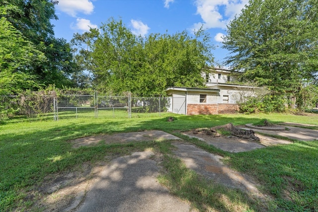 1316 N Raguet, Lufkin, TX 75904 - view of yard