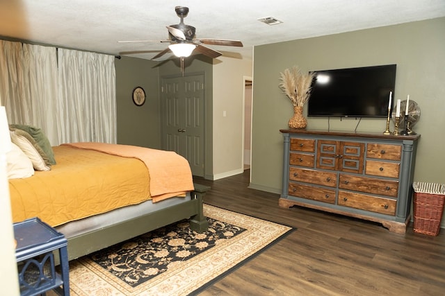 157 Craig St, Jasper, TX 75951 - bedroom featuring wood finished floors and ceiling fan