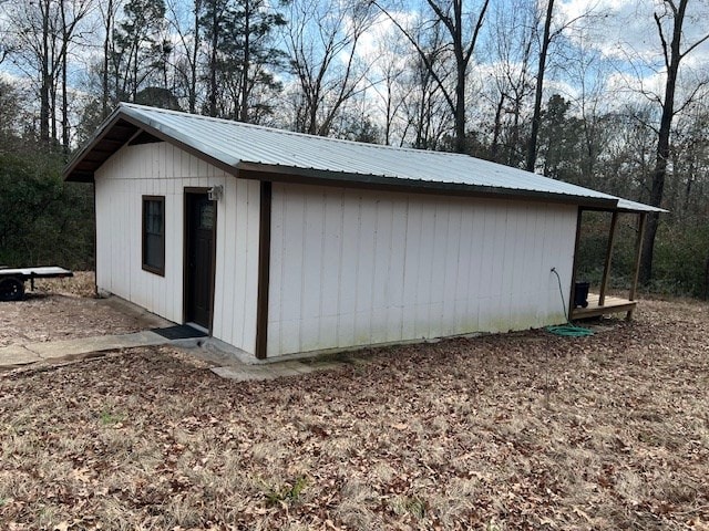 view of outdoor structure