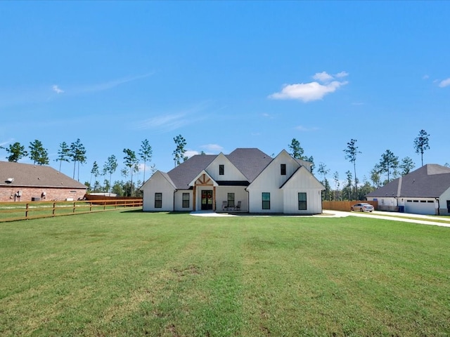 387 Cc Rd, Diboll, TX 75941 - view of front of home featuring board and batten siding