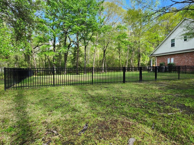 102 Harmony Hill Ct, Lufkin, TX 75901 - view of yard