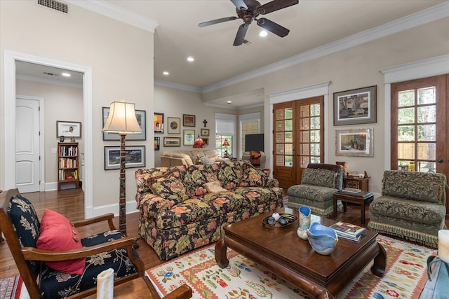 102 Harmony Hill Ct, Lufkin, TX 75901 - living room with healthy amount of natural light, wood finished floors, recessed lighting, ceiling fan, and baseboards