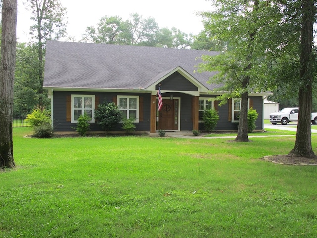 1208 Leslie Ln, Lufkin, TX 75901 - ranch-style house featuring roof with shingles