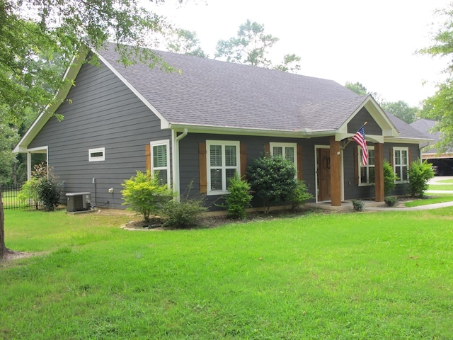 1208 Leslie Ln, Lufkin, TX 75901 - view of front of home featuring a shingled roof