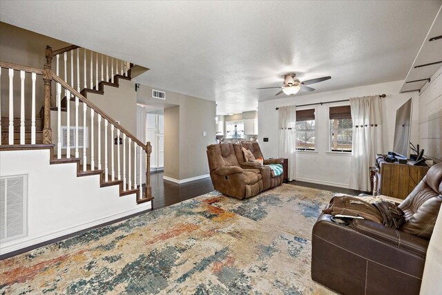 195 Gail St, Huntington, TX 75949 - photo 17