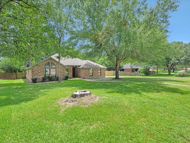 602 April Dr, Lufkin, TX 75904 - view of yard