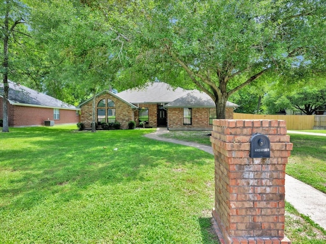 602 April Dr, Lufkin, TX 75904 - single story home featuring brick siding