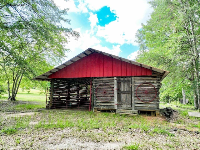 view of outbuilding