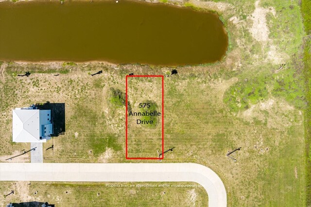 575 Annabelle Dr, Gilchrist, TX 77617
