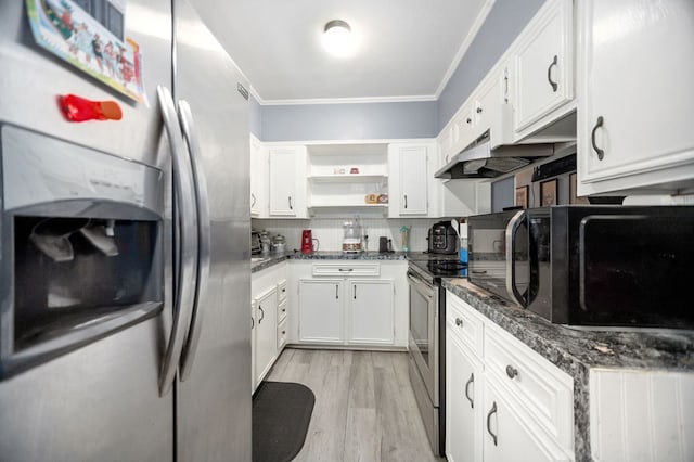 277 Mcclendon Rd, Lufkin, TX 75904 - kitchen with stainless steel appliances, crown molding, open shelves, white cabinets, and light wood-style floors