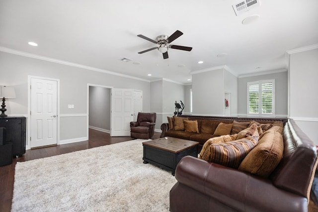 486 Brookwood Dr, Diboll, TX 75941 - living room featuring visible vents, baseboards, dark wood-style floors, recessed lighting, and a ceiling fan