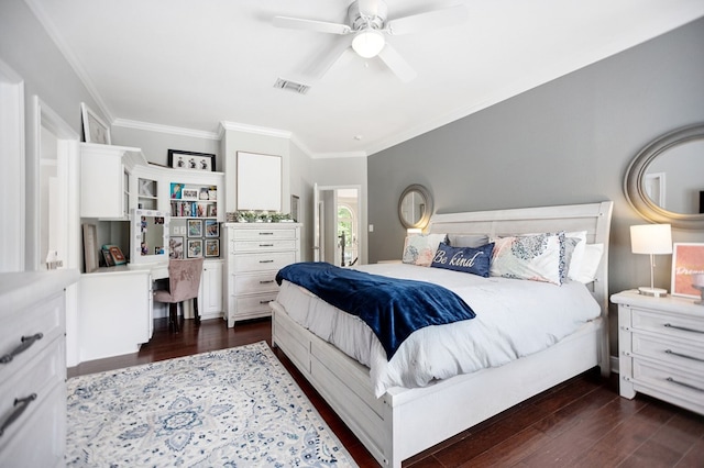 486 Brookwood Dr, Diboll, TX 75941 - bedroom featuring ceiling fan, visible vents, ornamental molding, and dark wood-type flooring