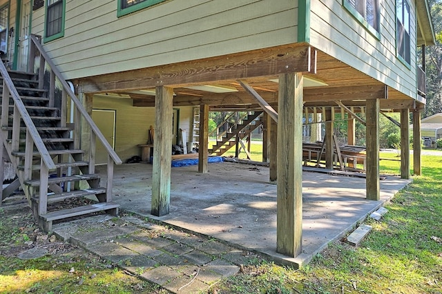 119 W Creekside Dr, Hemphill, TX 75948 - view of patio featuring stairway