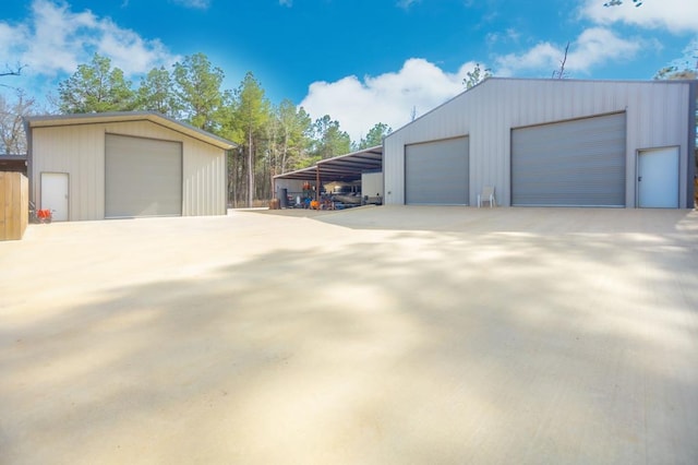 garage featuring a garage