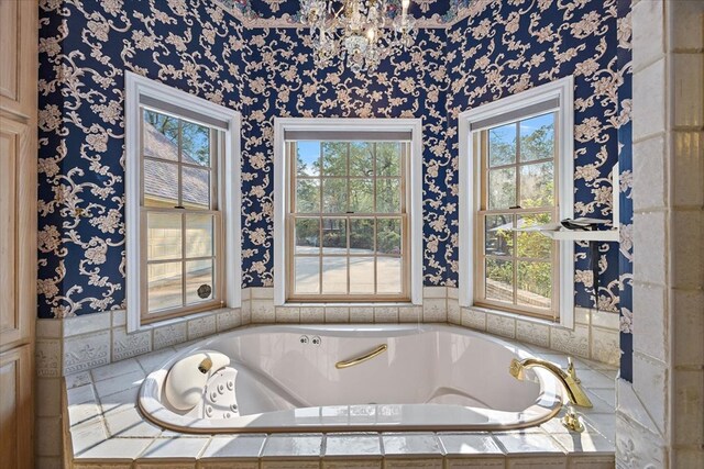 445 Riverbend Dr, Hemphill, TX 75948 - full bath with wallpapered walls and a garden tub