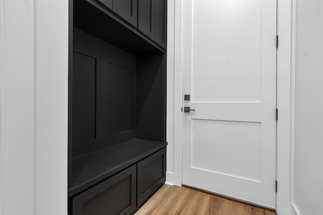 150 Tatanka Trl, Brookeland, TX 75931 - mudroom featuring light wood-type flooring