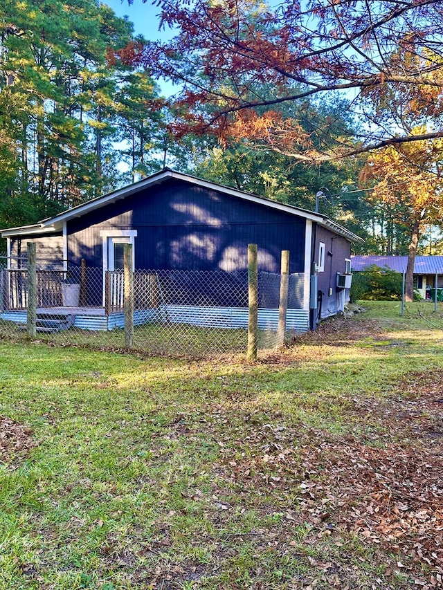 206 Perkins St, Zavalla, TX 75980 - view of side of property