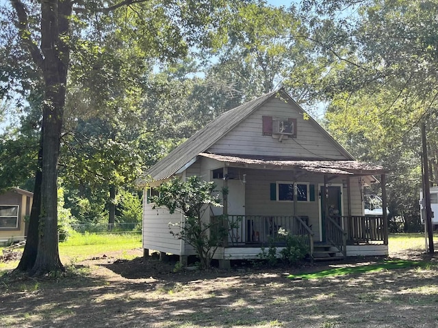 bungalow-style home with covered porch