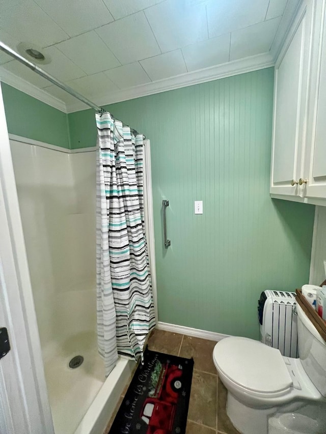 bathroom featuring tile patterned floors, radiator, ornamental molding, a shower with curtain, and toilet