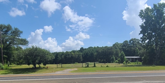 1053 E Main St, Zavalla, TX 75980 - photo 3
