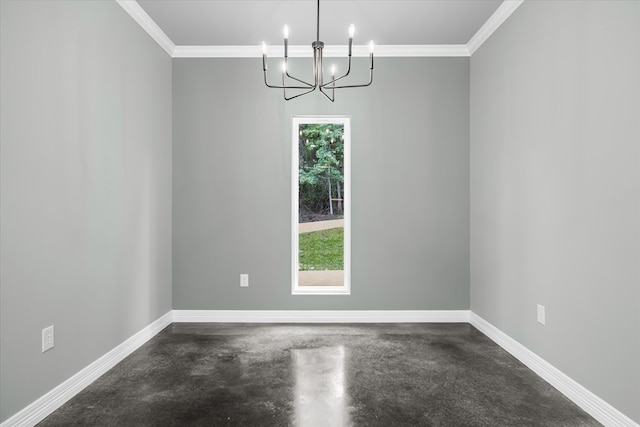 spare room featuring ornamental molding and an inviting chandelier