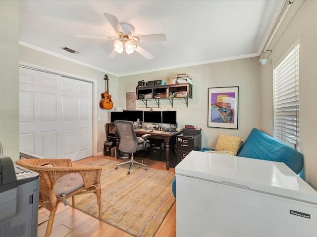 1318 Sue Dr, Lufkin, TX 75901 - office space with wood finished floors, ceiling fan, and ornamental molding