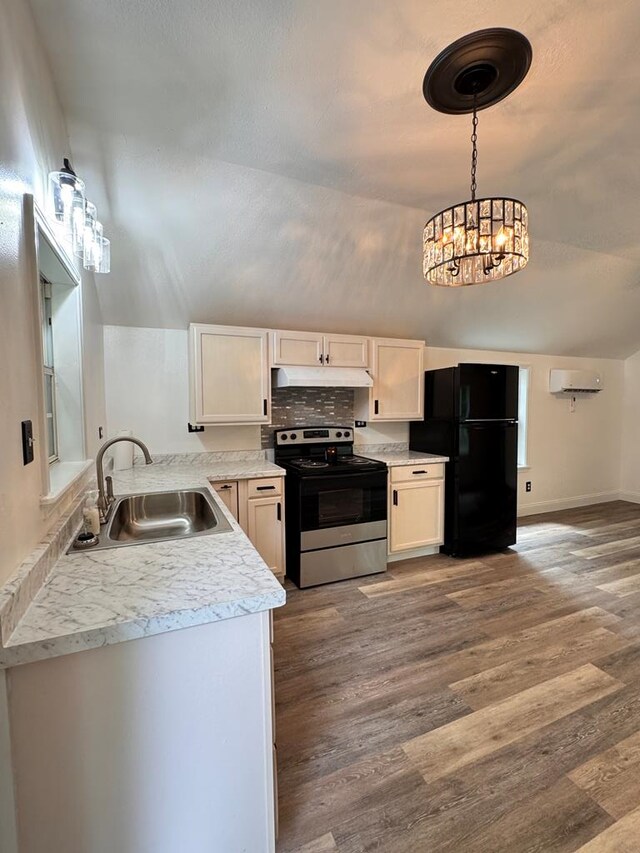 200 Ponderosa Ln, Zavalla, TX 75980 - photo 5