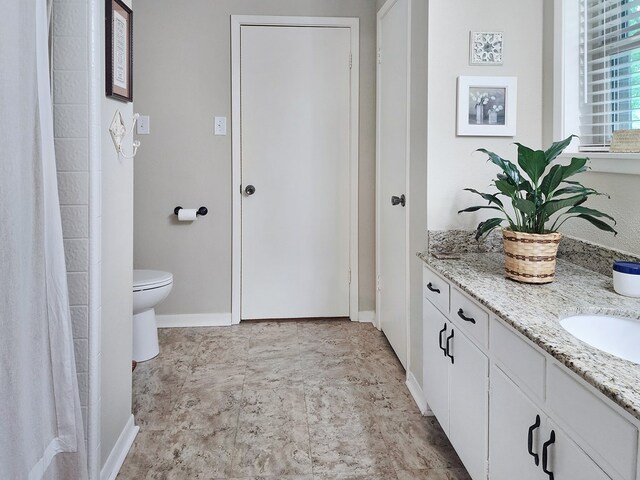 2104 Pinecrest Dr, Jasper, TX 75951 - bathroom featuring vanity and toilet