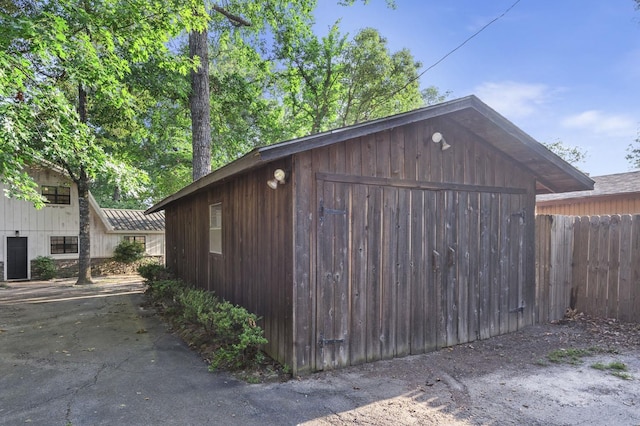 view of outbuilding